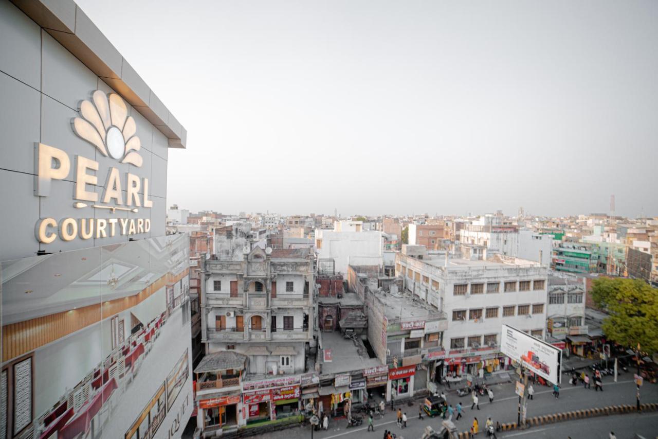 Hotel Pearl Courtyard Varanasi Esterno foto