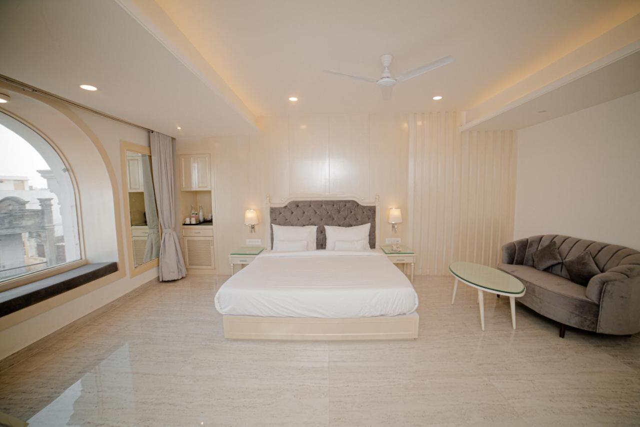 Hotel Pearl Courtyard Varanasi Esterno foto