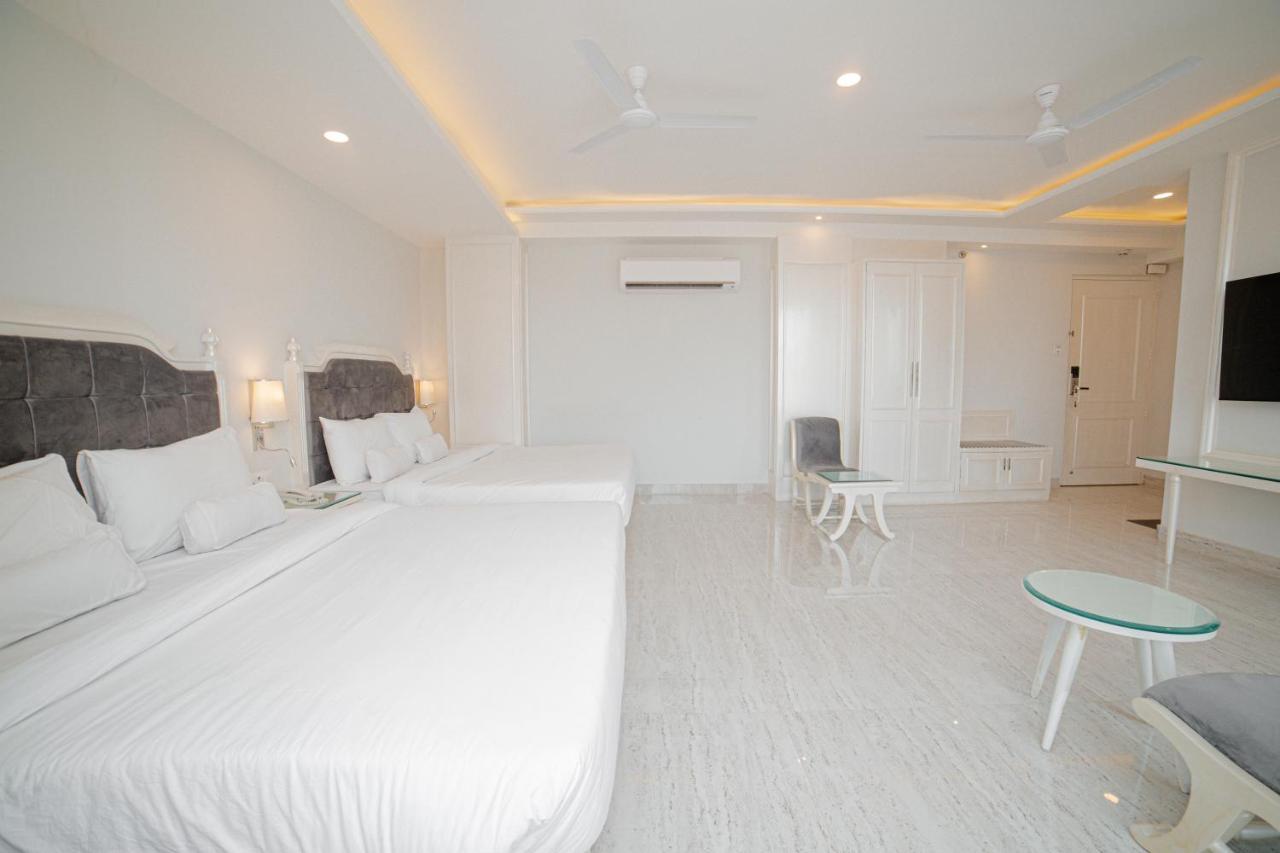 Hotel Pearl Courtyard Varanasi Esterno foto
