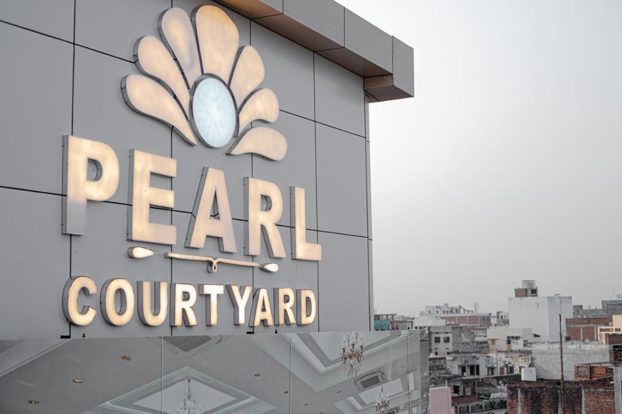 Hotel Pearl Courtyard Varanasi Esterno foto
