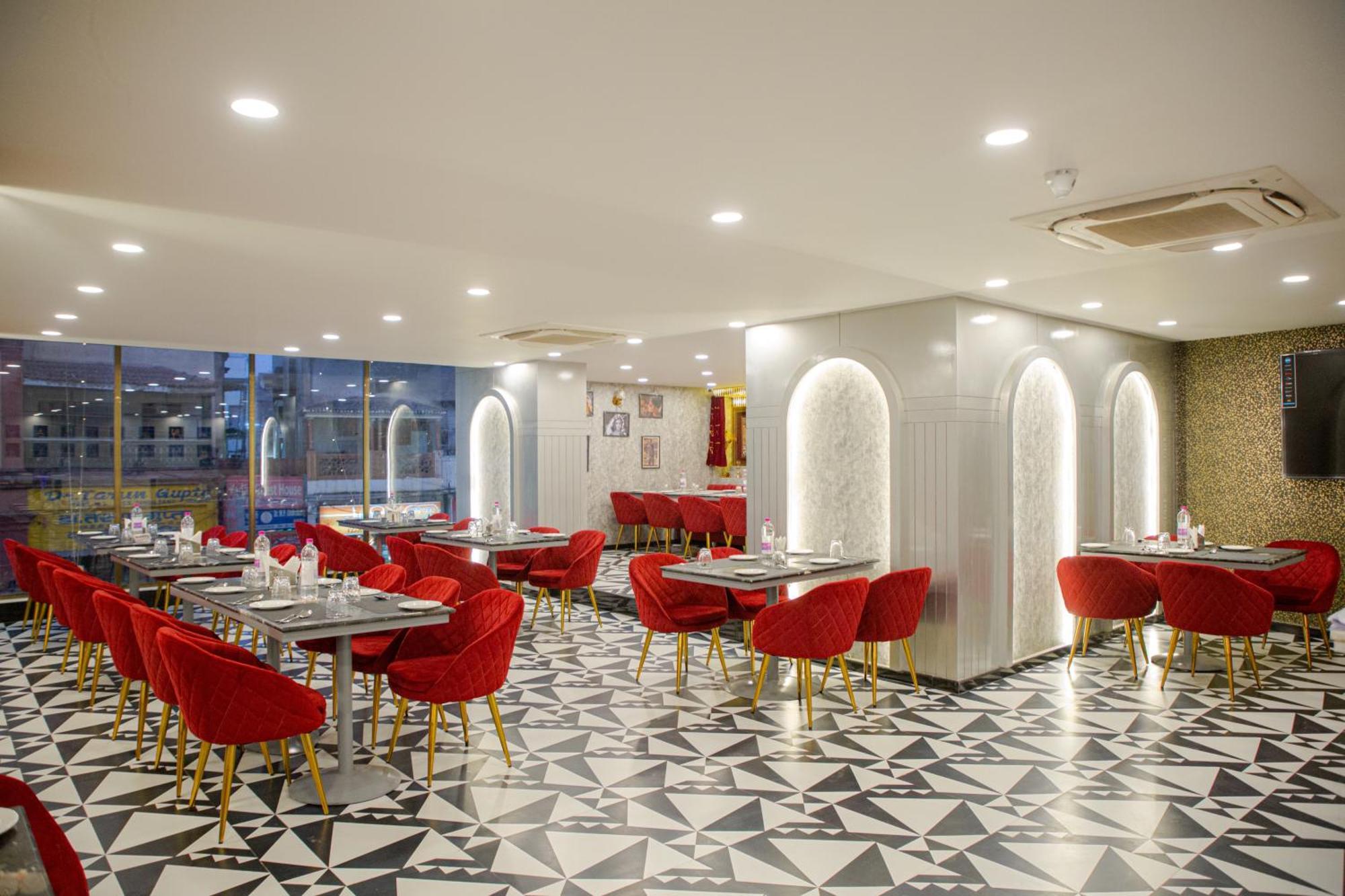 Hotel Pearl Courtyard Varanasi Esterno foto